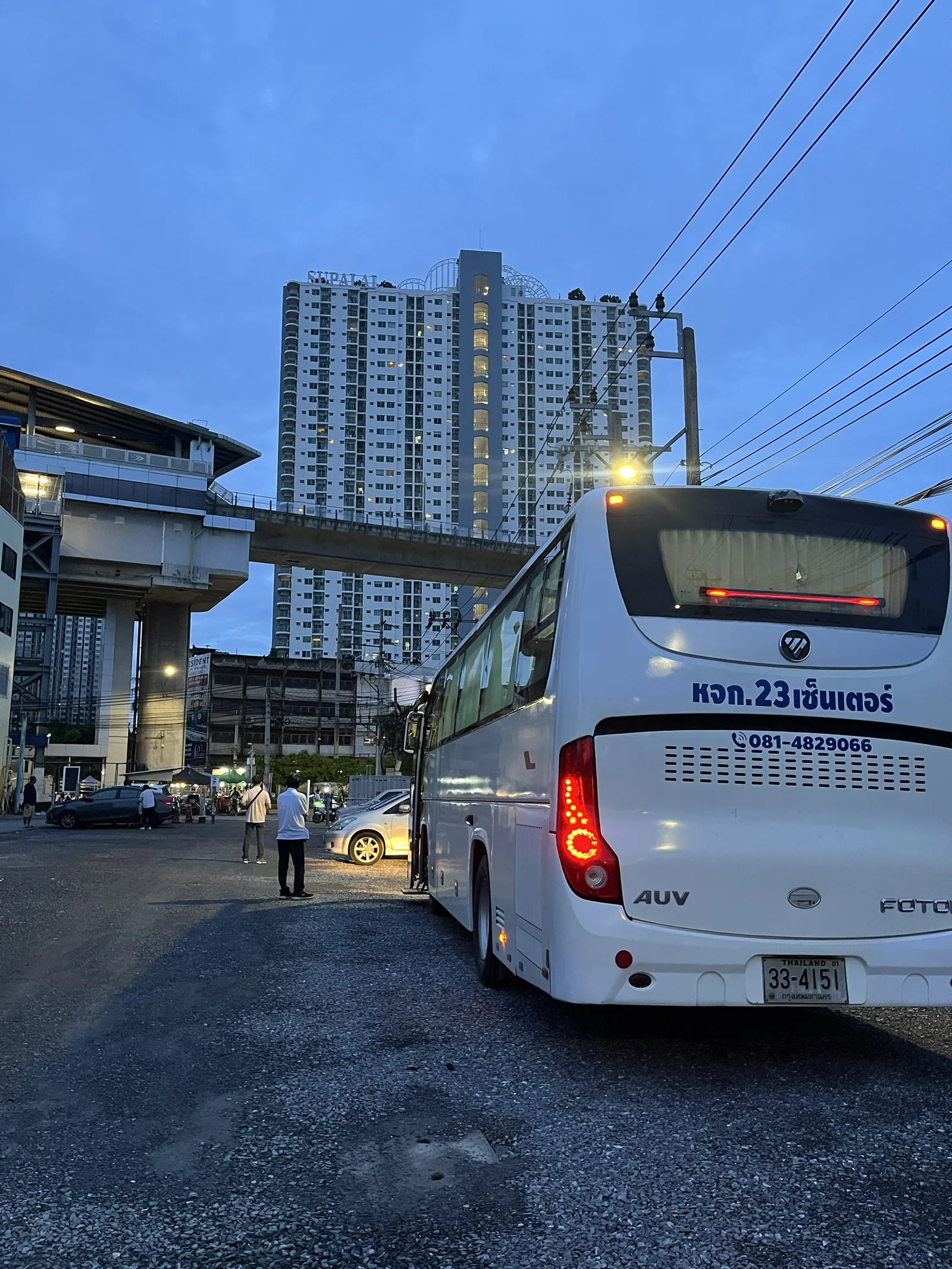รถบัสปรับอากาศ VIP 40-43 ที่นั่ง รูปที่ 4