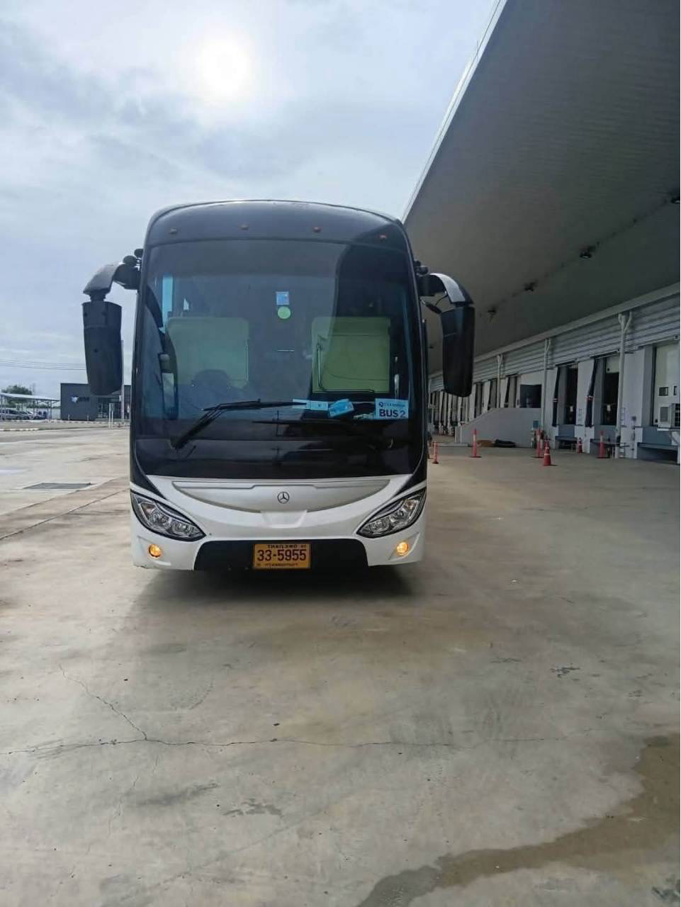 รถบัสปรับอากาศ VIP 40-43 ที่นั่ง รูปที่ 2